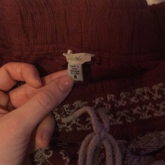 Urban Outfitters Shorts NEVER WORN - Picture 2 of 3